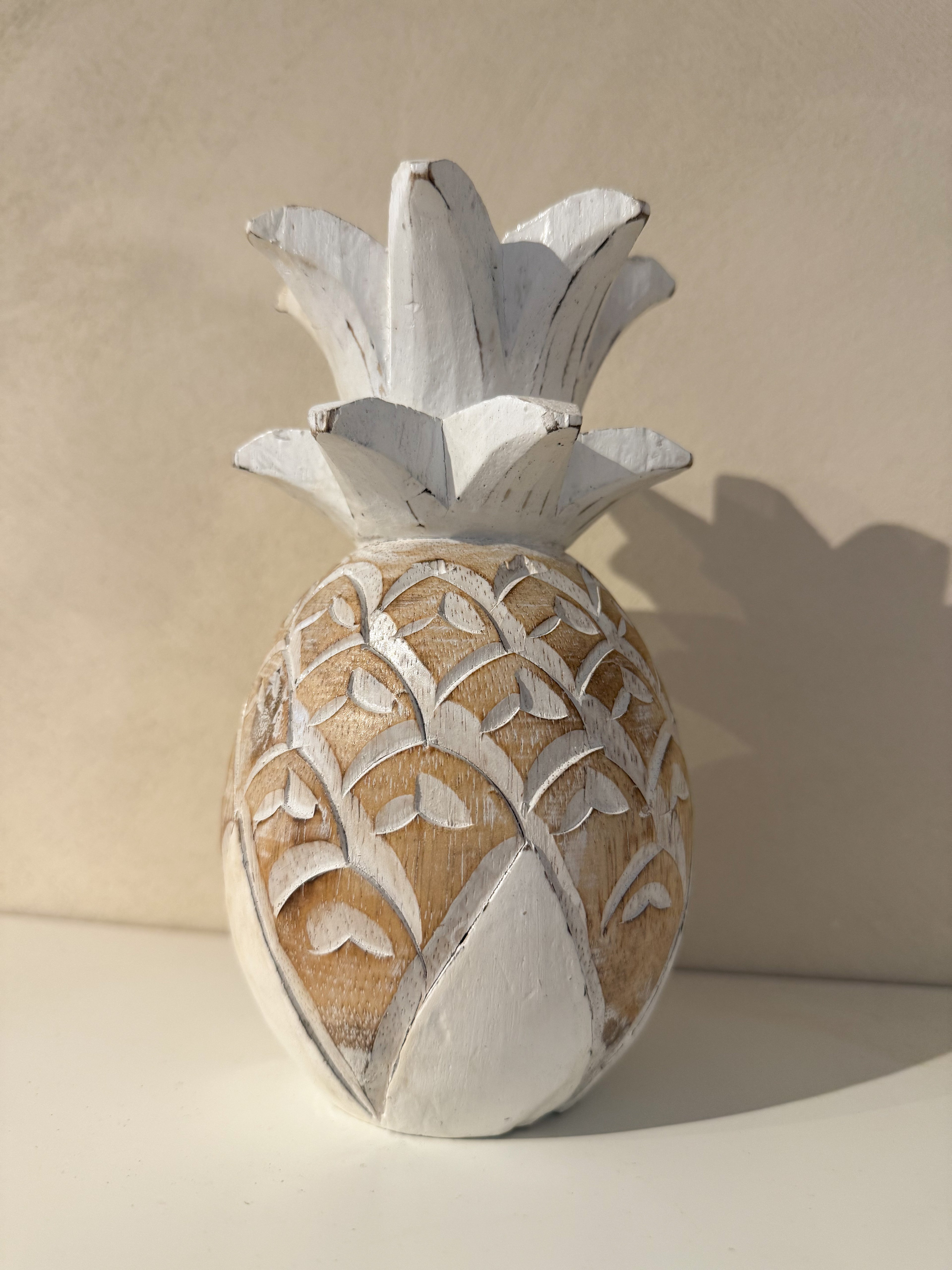ANANAS | M