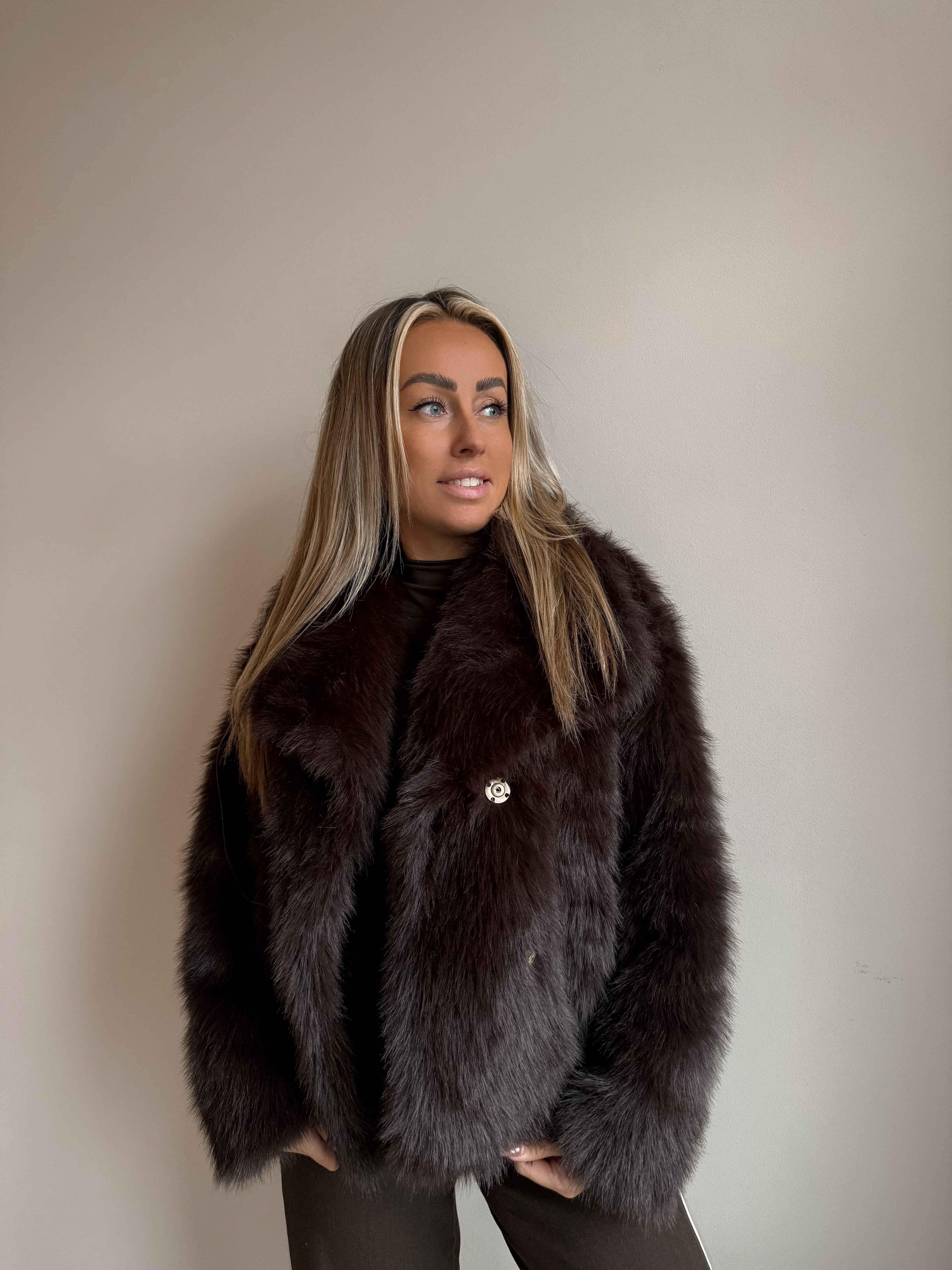 FAUX FUR COAT | BROWN