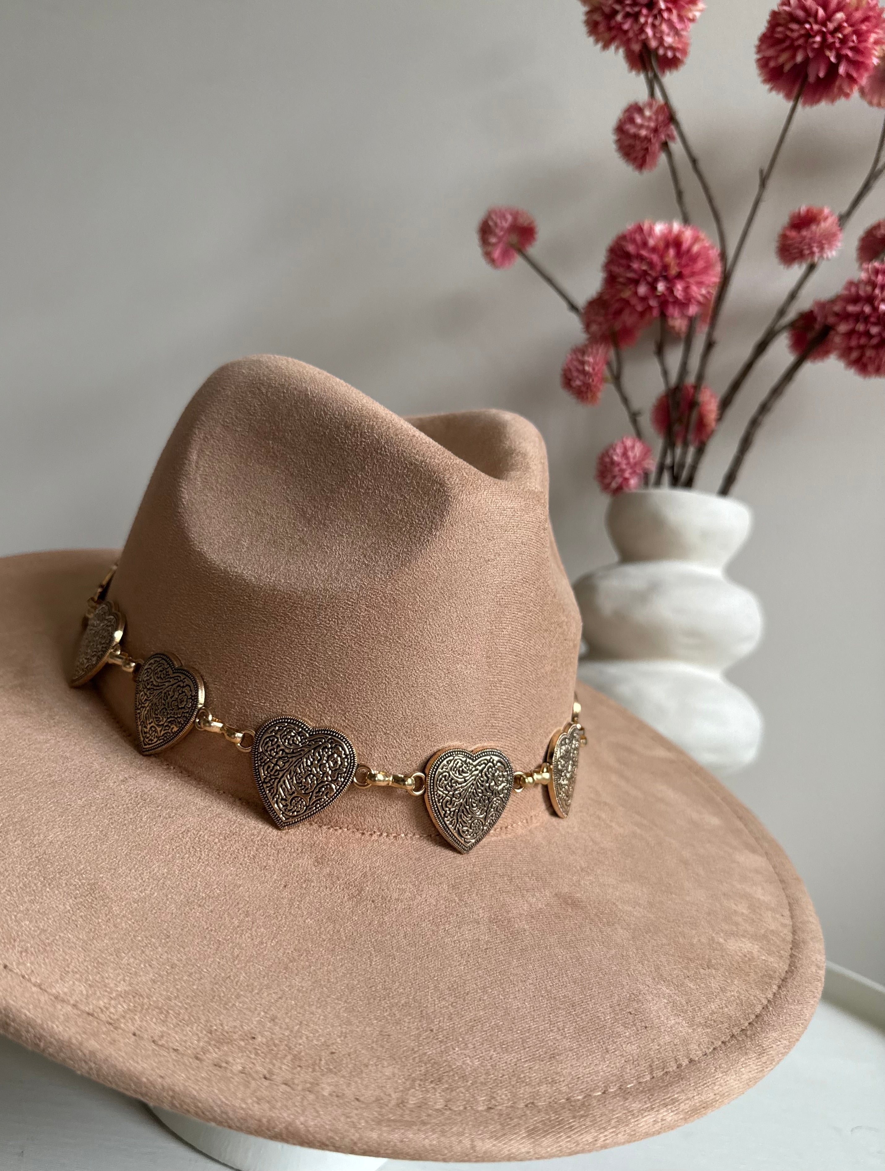 HOED AMARA | L.BRUIN