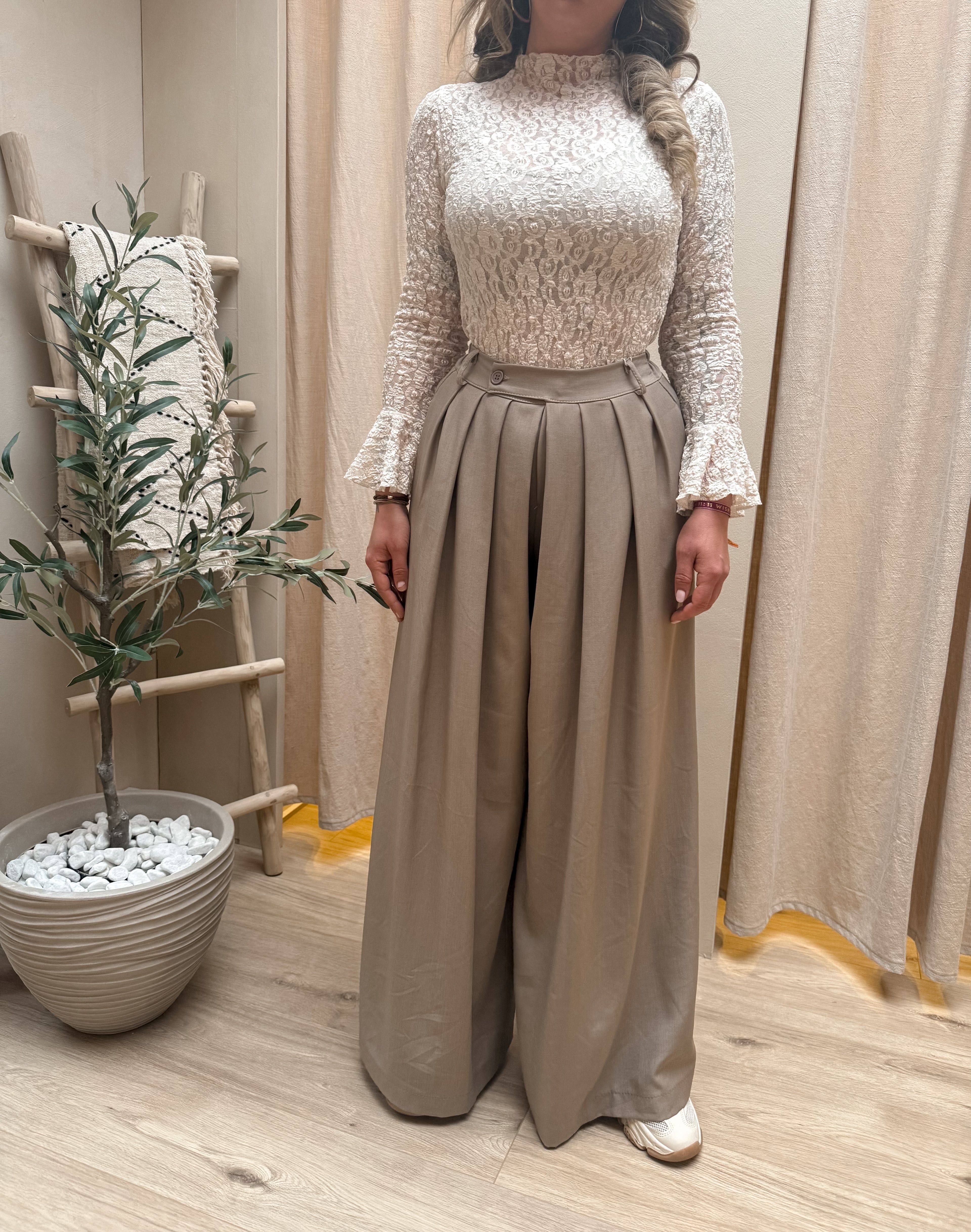 PLEATED WIDE LEG PANTALON | TAUPE